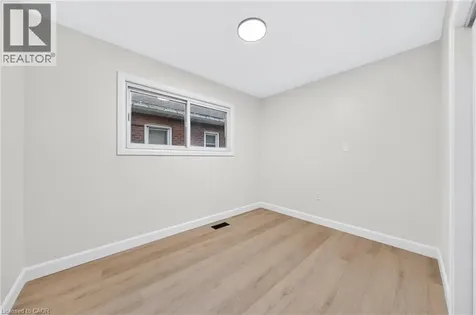 70 Richmond Street Thorold ON L2V 3H1