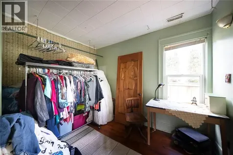 1045 Bay Street Port Rowan ON N0E 1M0