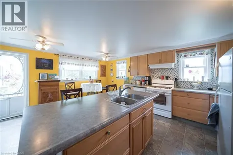 1045 Bay Street Port Rowan ON N0E 1M0