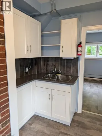 266 Mill Street Kitchener ON N2M 3R5