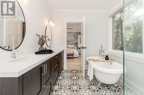 545 Oxbow Park Drive Wasaga Beach ON L9Z 2T9