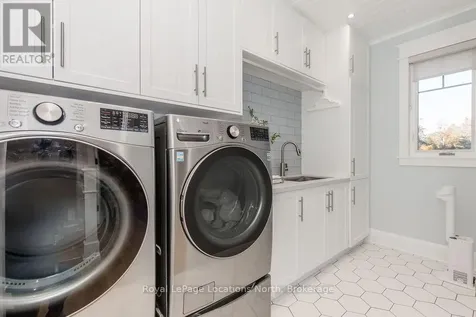 545 Oxbow Park Drive Wasaga Beach ON L9Z 2T9