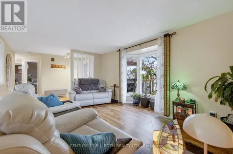 25 Comforts Cove Court Innisfil ON L9S 1S3