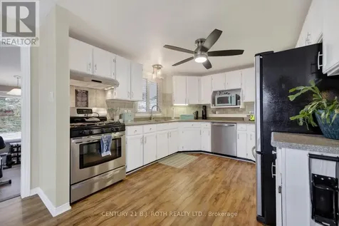 25 Comforts Cove Court Innisfil ON L9S 1S3
