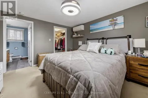 25 Comforts Cove Court Innisfil ON L9S 1S3