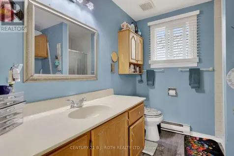 25 Comforts Cove Court Innisfil ON L9S 1S3
