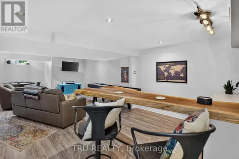 57 Golflinks Drive Ottawa ON K2J 4Y4