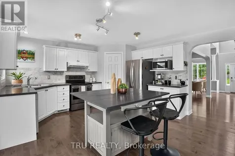 57 Golflinks Drive Ottawa ON K2J 4Y4