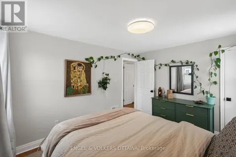 344 Richelieu Avenue Ottawa ON K1L 6J9
