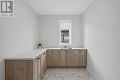 590 Anchor Circle Ottawa ON K4M 0X4