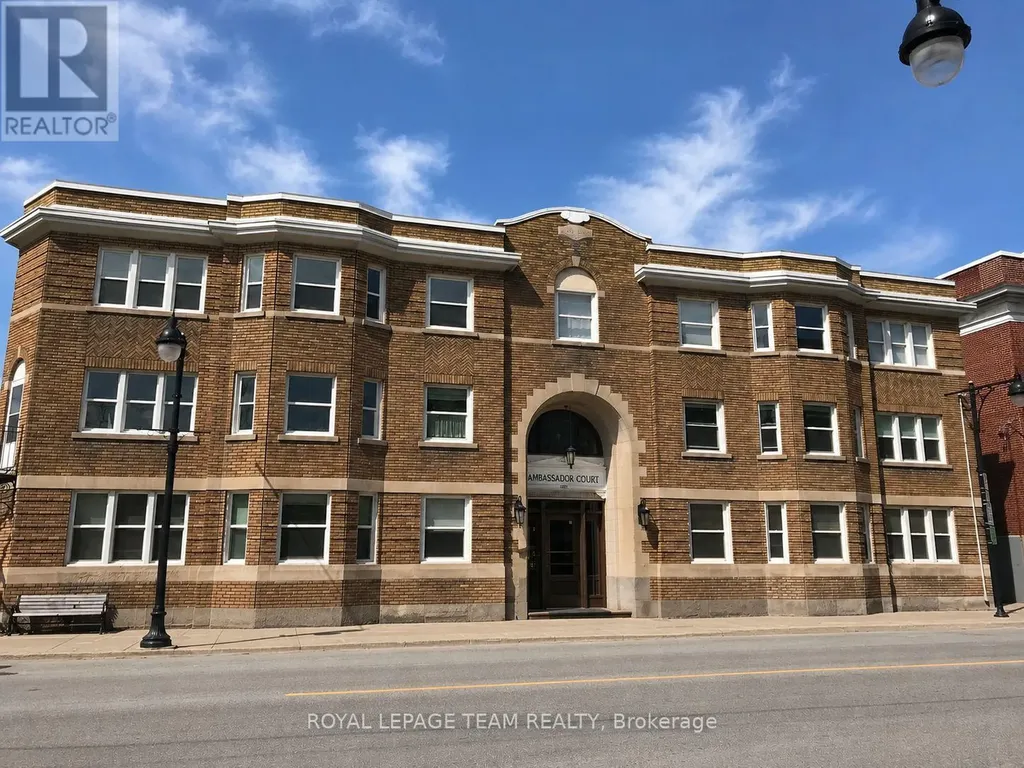 612 Bank Street Ottawa ON K1S 3T6