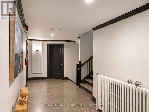 612 Bank Street Ottawa ON K1S 3T6