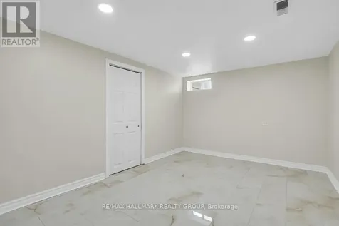 2772 Pimlico Crescent Ottawa ON K1T 2A8
