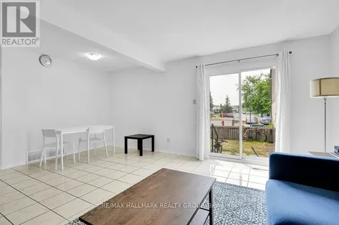 2772 Pimlico Crescent Ottawa ON K1T 2A8