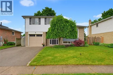 9 Larkspur Lane Paris ON N3L 3P2