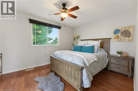9 Larkspur Lane Paris ON N3L 3P2
