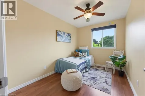 9 Larkspur Lane Paris ON N3L 3P2