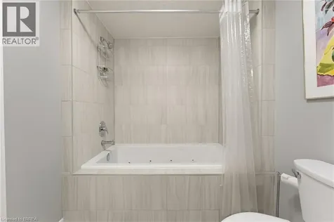 9 Larkspur Lane Paris ON N3L 3P2