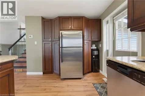 9 Larkspur Lane Paris ON N3L 3P2