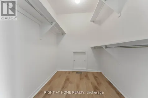 104 B Craig Henry Drive Ottawa ON K2G 6L8