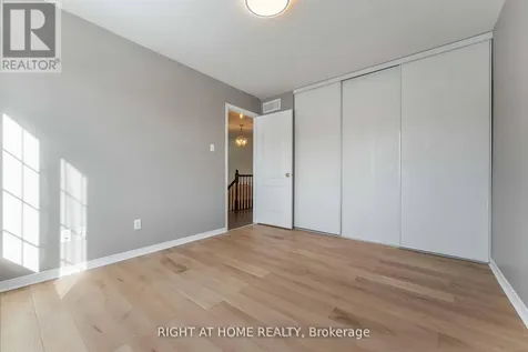 104 B Craig Henry Drive Ottawa ON K2G 6L8
