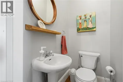 37 Connaught Avenue South Hamilton ON L8M 3C3