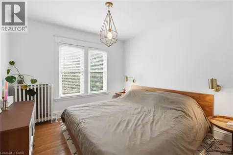 37 Connaught Avenue South Hamilton ON L8M 3C3