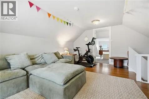 37 Connaught Avenue South Hamilton ON L8M 3C3