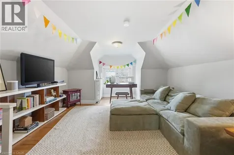37 Connaught Avenue South Hamilton ON L8M 3C3