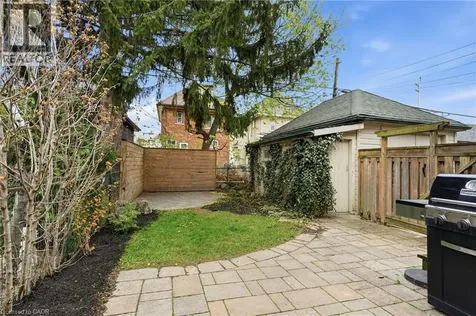 37 Connaught Avenue South Hamilton ON L8M 3C3