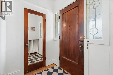 37 Connaught Avenue South Hamilton ON L8M 3C3