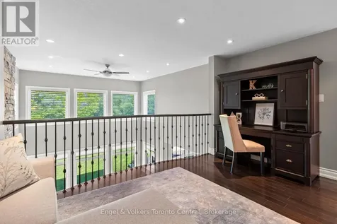 42 Silver Crescent Collingwood ON L9Y 0E9