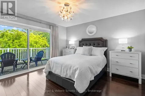 42 Silver Crescent Collingwood ON L9Y 0E9