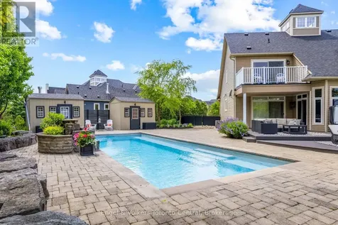 42 Silver Crescent Collingwood ON L9Y 0E9