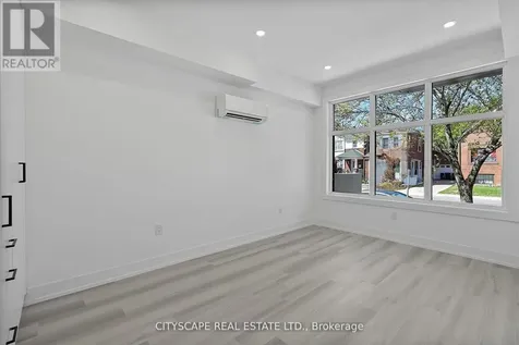 587 Oakwood Avenue Toronto (oakwood Village) ON M6E 2X8