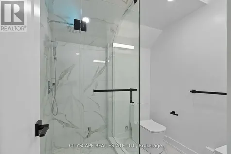 587 Oakwood Avenue Toronto (oakwood Village) ON M6E 2X8