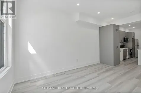 587 Oakwood Avenue Toronto (oakwood Village) ON M6E 2X8