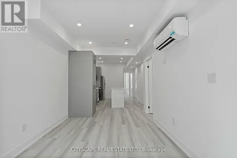587 Oakwood Avenue Toronto (oakwood Village) ON M6E 2X8
