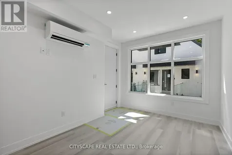 587 Oakwood Avenue Toronto (oakwood Village) ON M6E 2X8