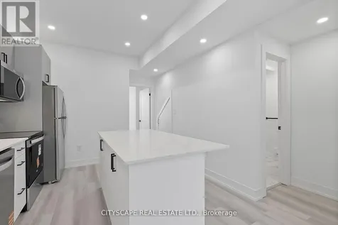 587 Oakwood Avenue Toronto (oakwood Village) ON M6E 2X8