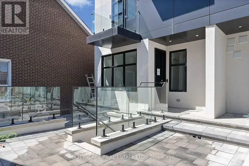 587 Oakwood Avenue Toronto (oakwood Village) ON M6E 2X8