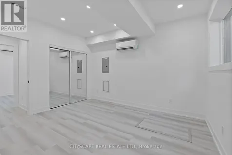 587 Oakwood Avenue Toronto (oakwood Village) ON M6E 2X8