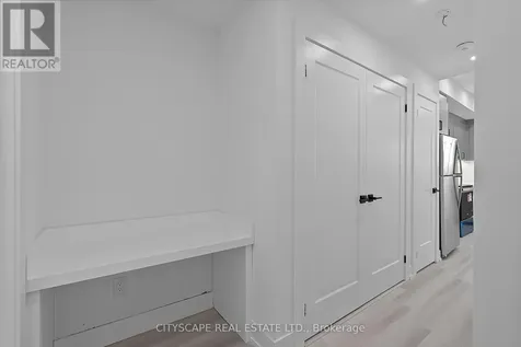 587 Oakwood Avenue Toronto (oakwood Village) ON M6E 2X8