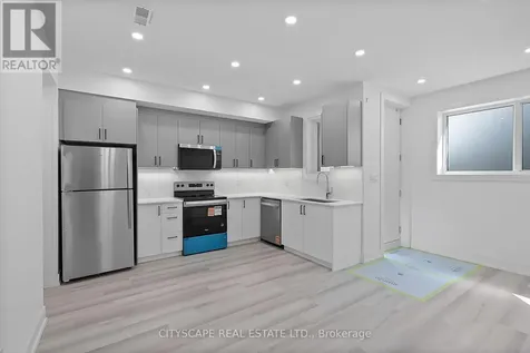 587 Oakwood Avenue Toronto (oakwood Village) ON M6E 2X8