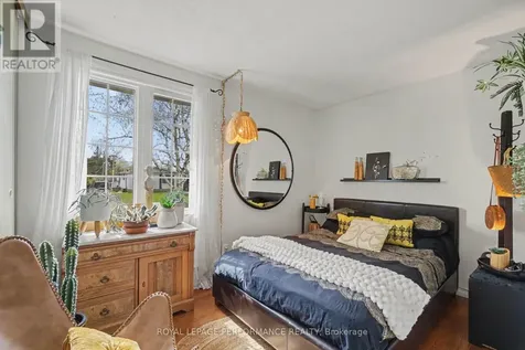 1497 Blackheath Street Ottawa ON K1E 1K6