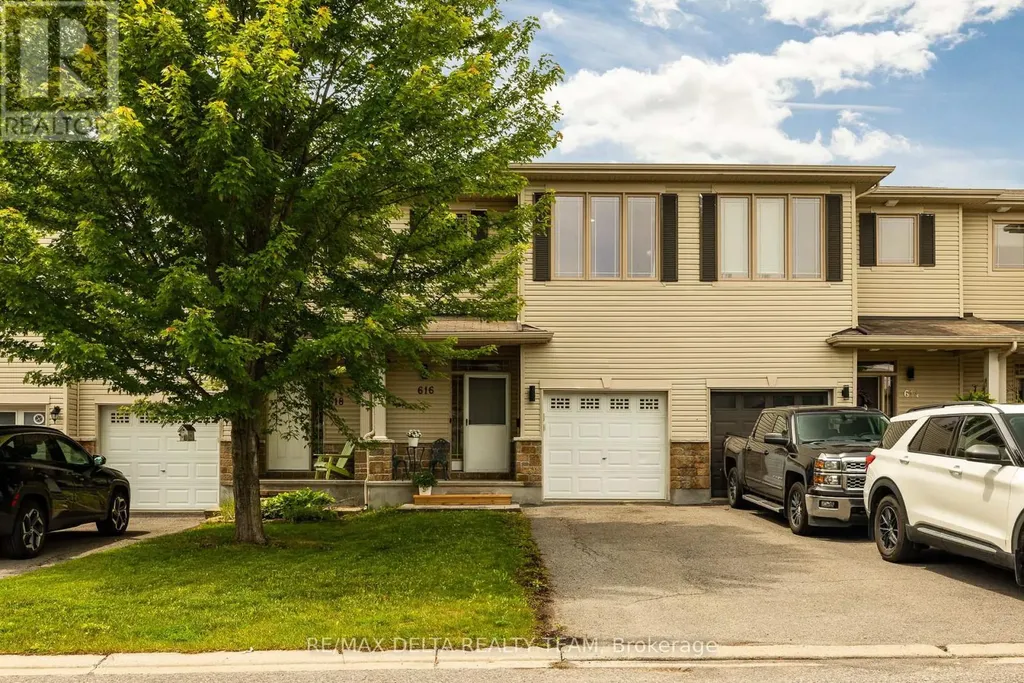 616 Spikemoss Place Ottawa ON K4A 0C9