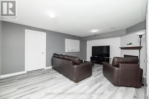 616 Spikemoss Place Ottawa ON K4A 0C9