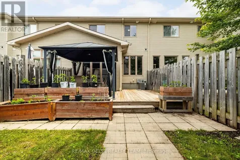 616 Spikemoss Place Ottawa ON K4A 0C9