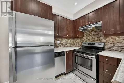 12 Lankin Boulevard Orillia ON L3Y 6T2