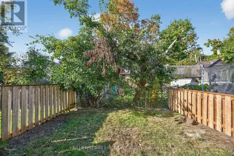 12 Lankin Boulevard Orillia ON L3Y 6T2